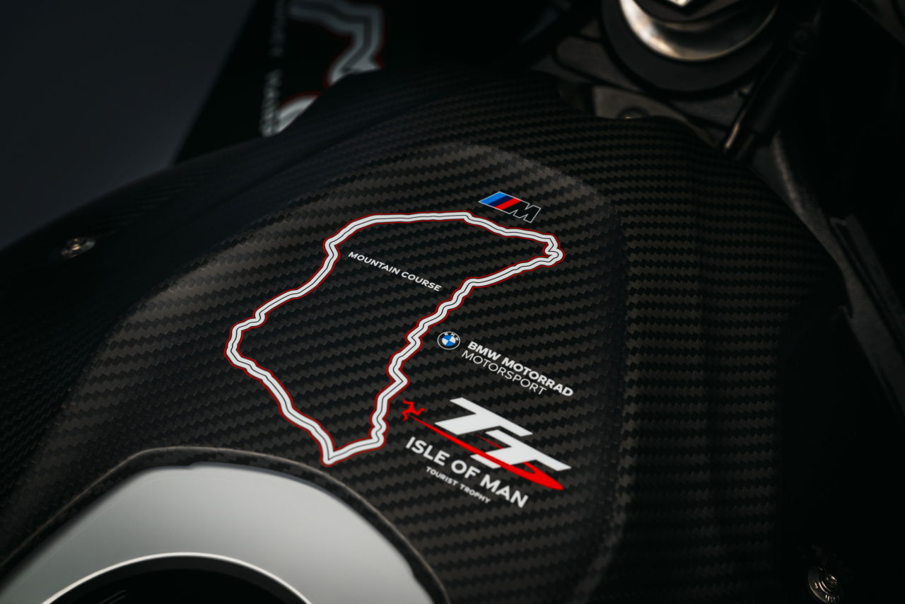 画像 : 9番目の画像 - 【画像18枚】BMW「M1000RR Limited Edition Isle of Man TT」 - webオートバイ