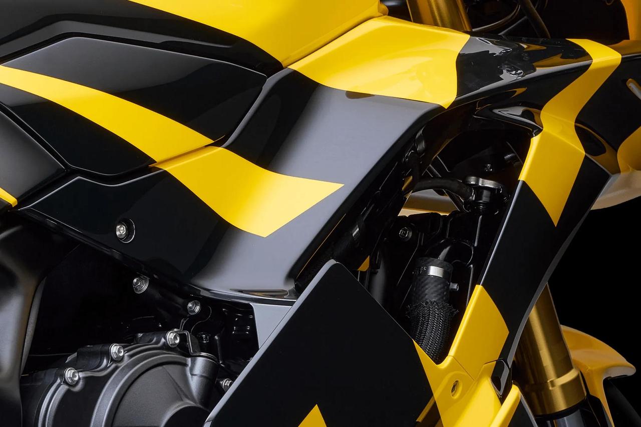 画像2: ホンダ×オニツカタイガーのコラボバイクを世界初公開! “タイガーイエロー”をまとったコンセプトモデルがミラノに登場