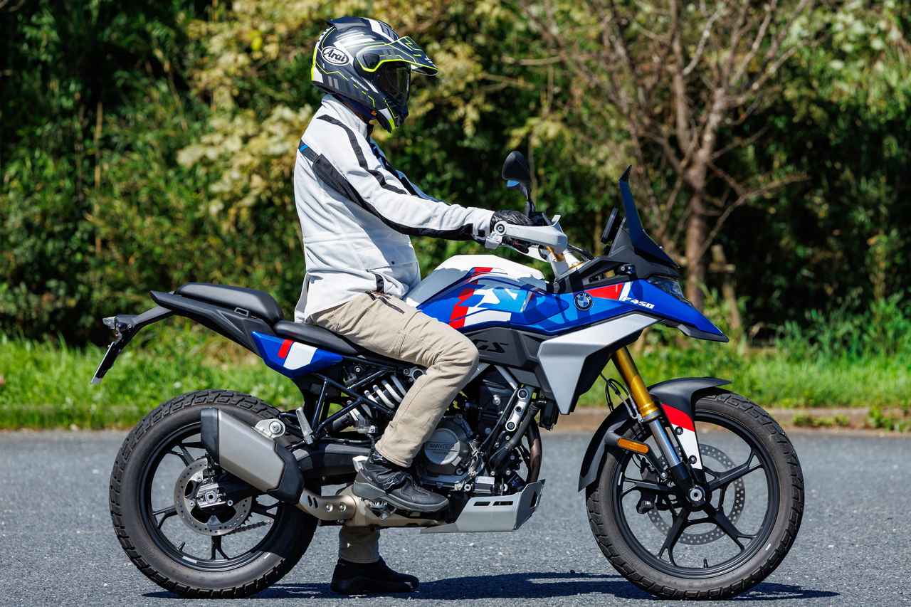 画像1: 【国内初試乗】BMW「F450GS」インプレ|注目の最新機構「ERC」もじっくり試乗チェック!