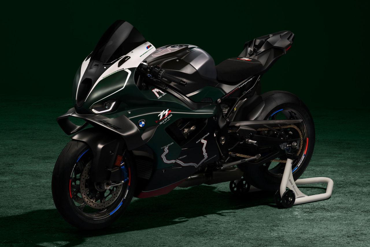 画像27: 【限定たった2台】世界でも限定115台! BMWが900万円の公道レース記念「M1000RR」特別仕様を抽選発売