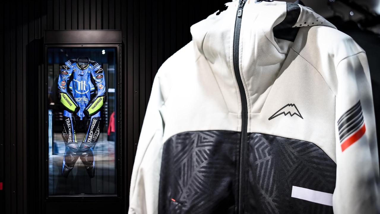 画像: “小椋藍に違和感を抱かせない”をバイク用の服に活かす──“運転に集中できる” クシタニの「アクティブセーフティ」探求 - webオートバイ