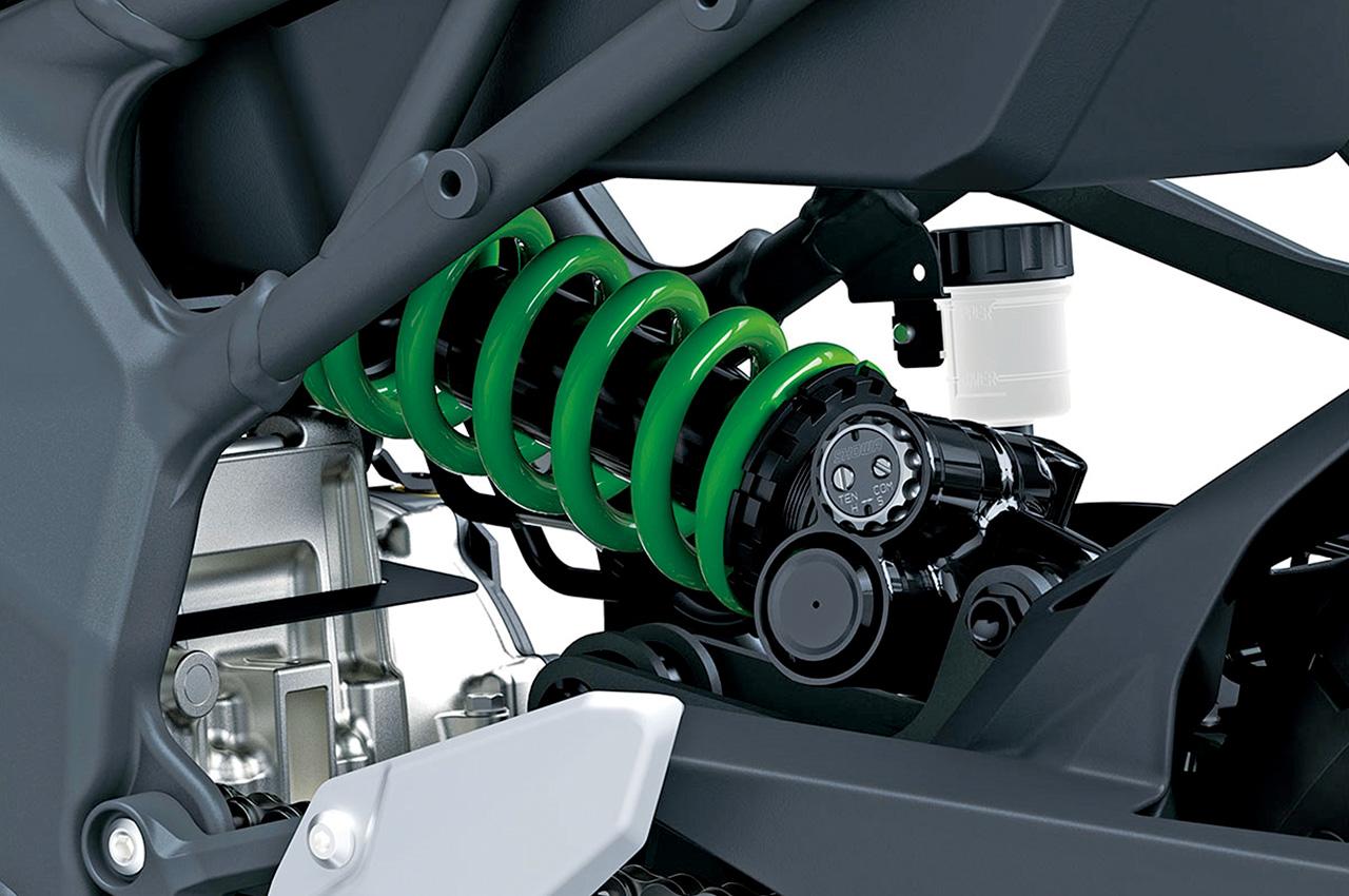 画像 : 13番目の画像 - 【写真13枚】カワサキ「Ninja ZX-25R SE/RR」の系譜 - webオートバイ