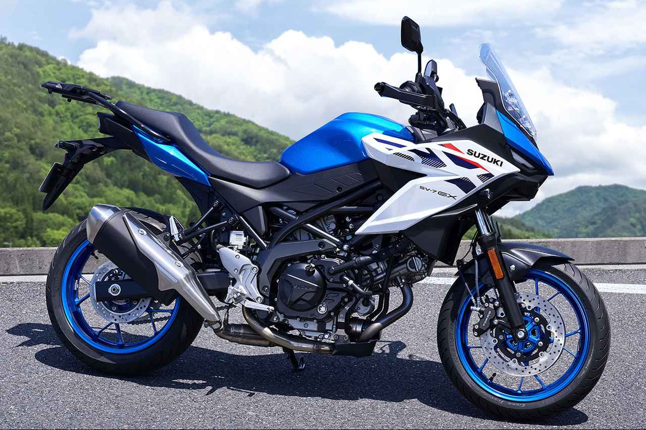 画像: SUZUKI SV-7GX 2026年モデル 総排気量:645cc エンジン形式:水冷4ストDOHC4バルブV型2気筒 シート高:795mm 車両重量:211kg 価格:113万3000円(ホワイト単色)/117万7000円 発売:2026年10月13日