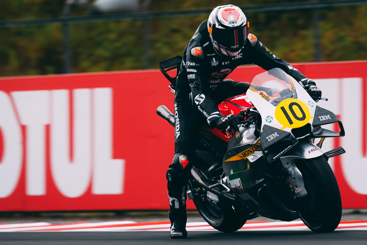 画像: HONDA RC213V x.com