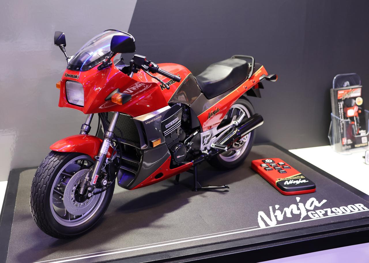 画像: Ninjaの原点が大迫力の1/4スケールで蘇る！ アシェットから『週刊 カワサキ Ninja GPZ900R』が登場【全日本模型ホビーショー 現地レポート①】 - webオートバイ