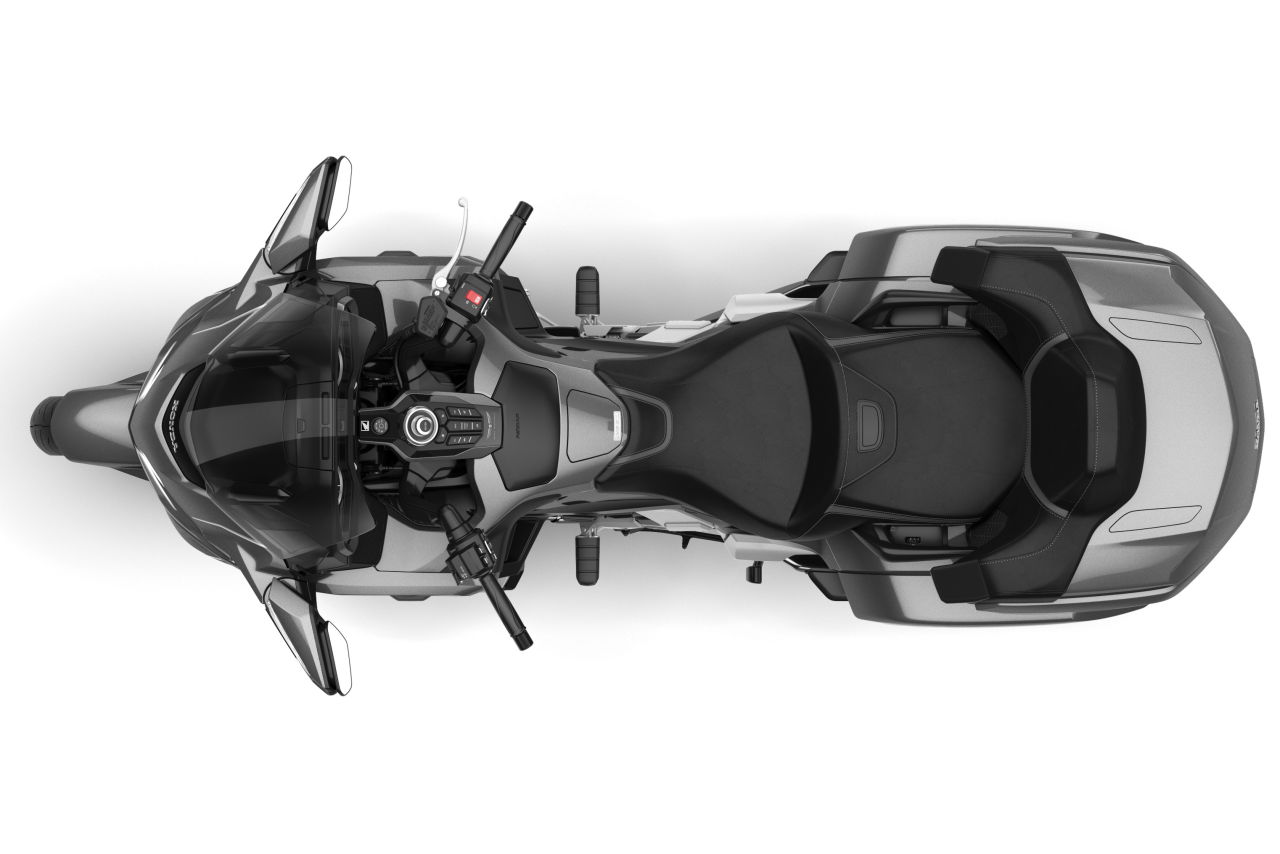 画像1: Gold Wing Tour Airbag Automatic DCT: Gray Metallic