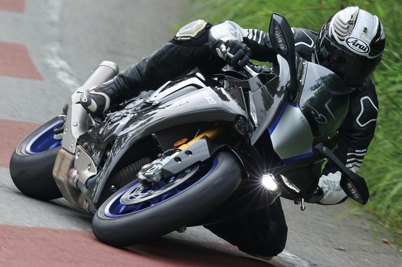 画像: 【レビュー】ヤマハ「YZF-R1」「YZF-R1M」インプレ(2020年) - webオートバイ