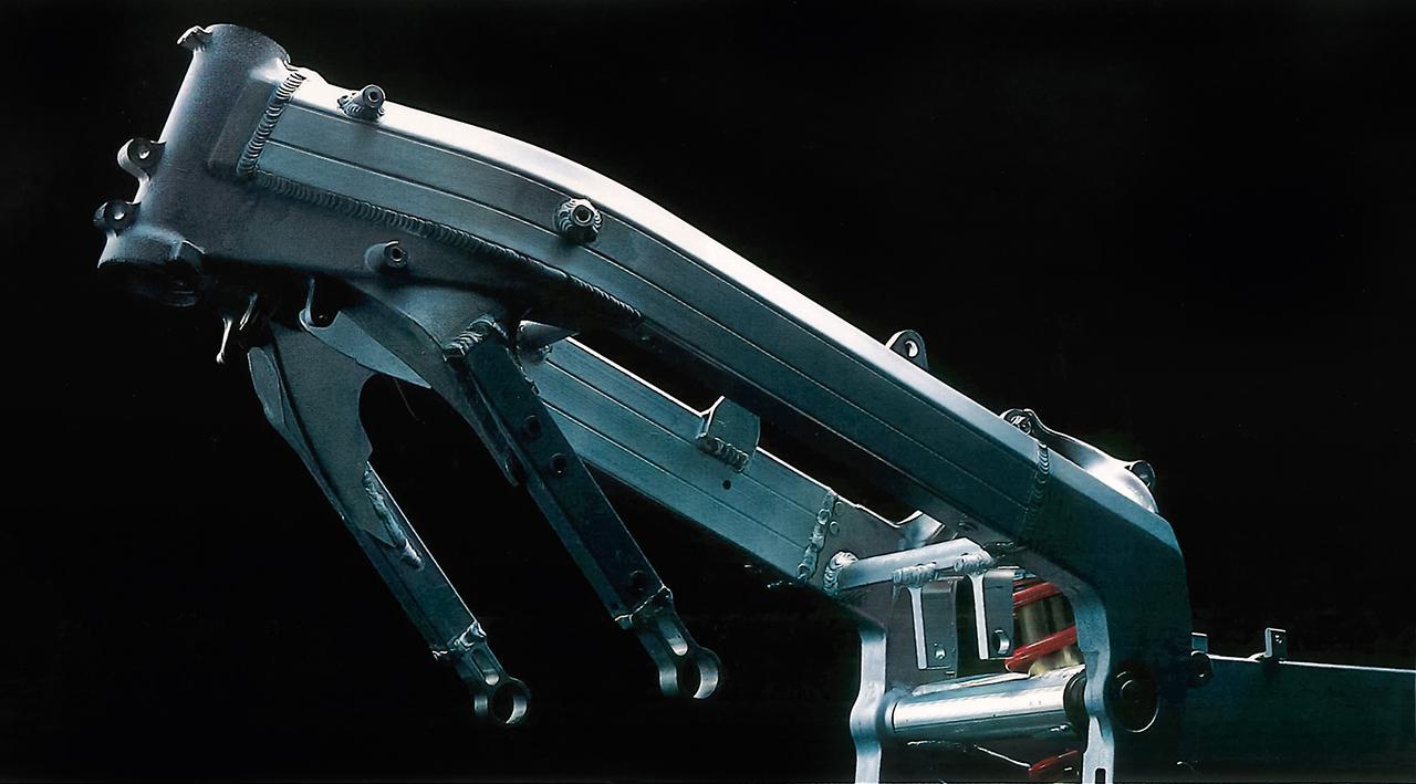画像1: ホンダ「NSR250R(MC18)」1988-1989