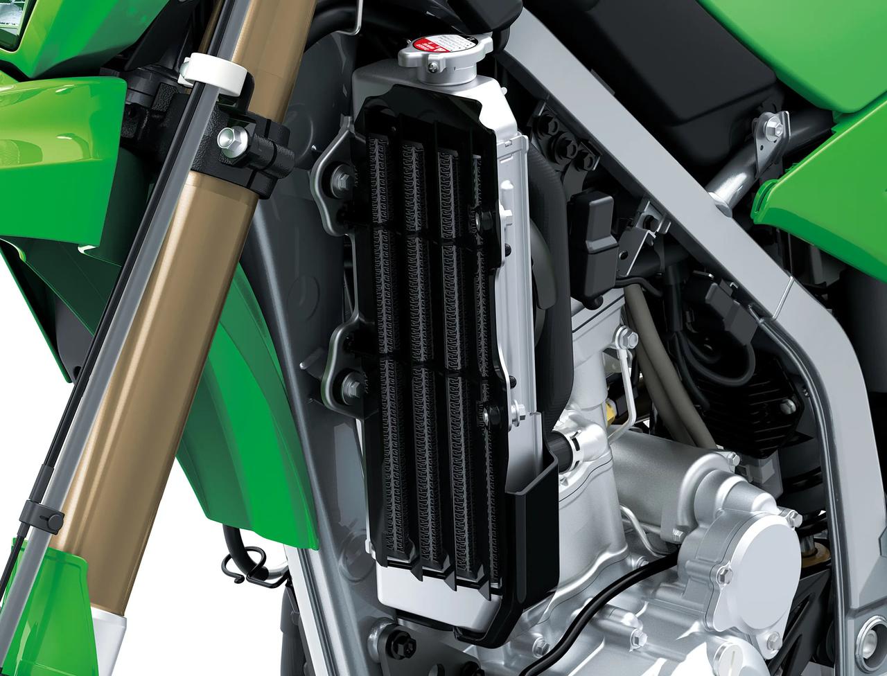 画像2: 「え、新作DFとまとめて日本でも売るの?!」カワサキ「KLX300」シリーズ、最高出力向上した北米2027年モデルが登場！
