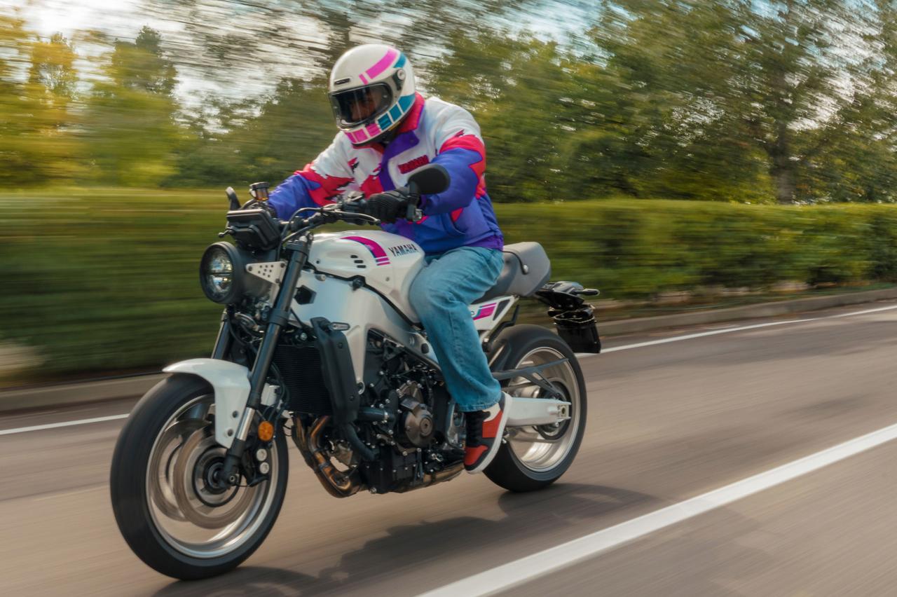 画像1: モチーフは93年の名車「YZF750R/SP」