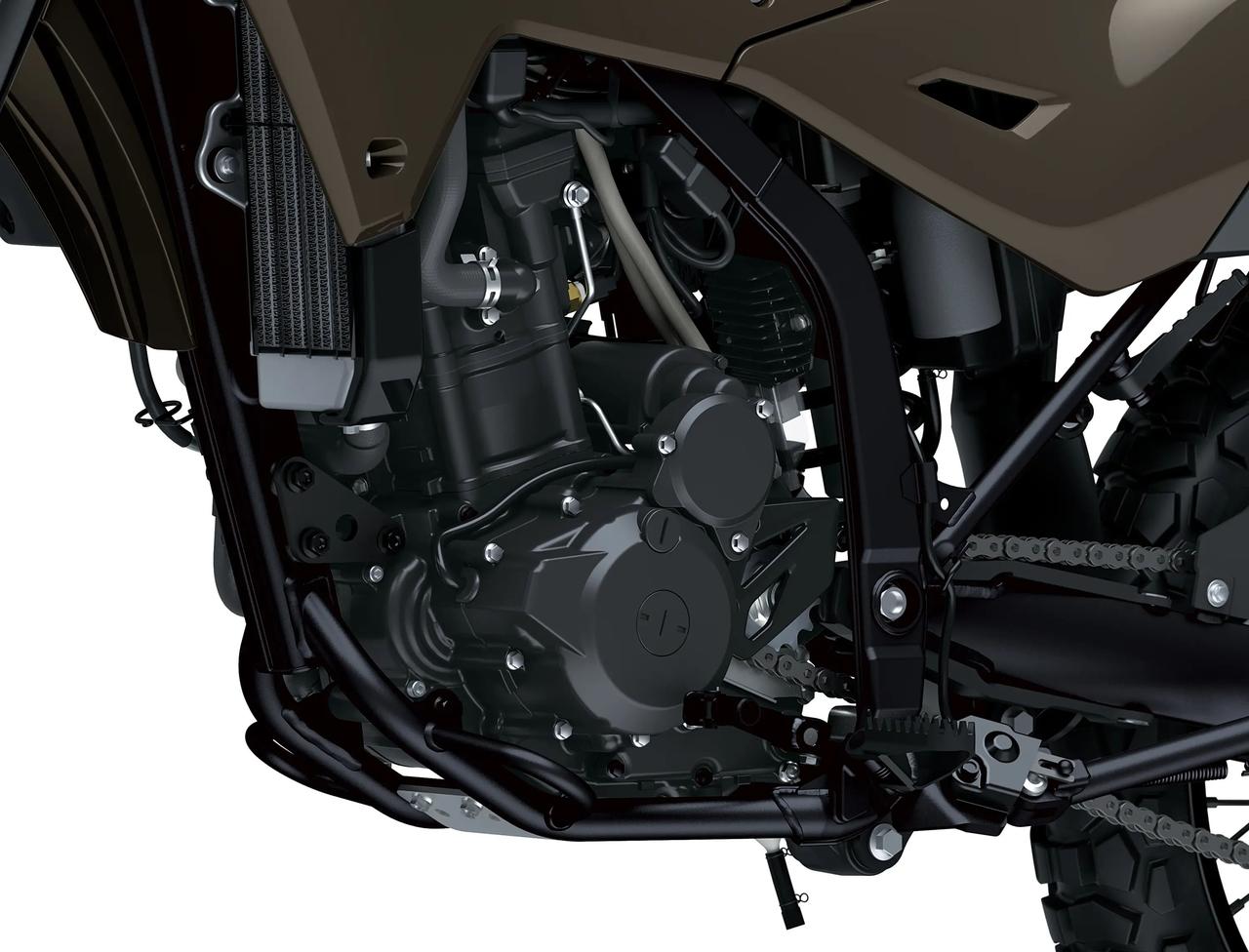 画像22: 「え、新作DFとまとめて日本でも売るの?!」カワサキ「KLX300」シリーズ、最高出力向上した北米2027年モデルが登場！