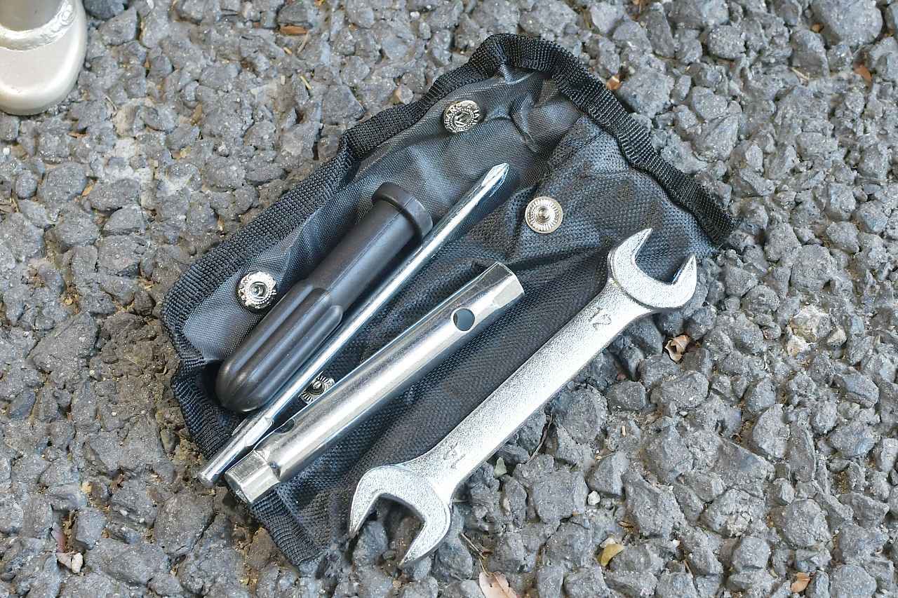 画像3: 車載工具の位置