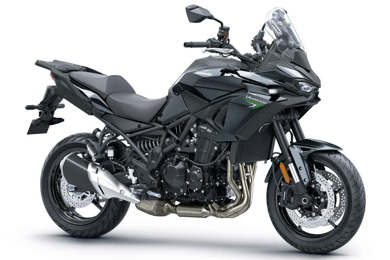 画像: VERSYS 900［Metallic Spark Black］