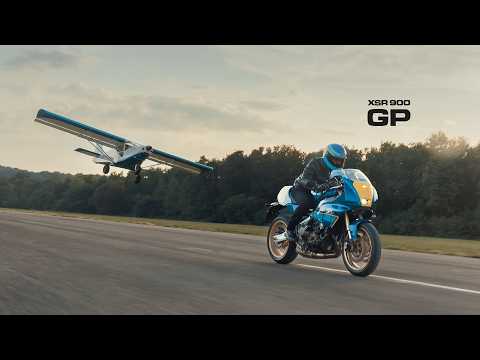 画像: 2027 Yamaha XSR900 GP: Tribute to Christian Sarron www.youtube.com