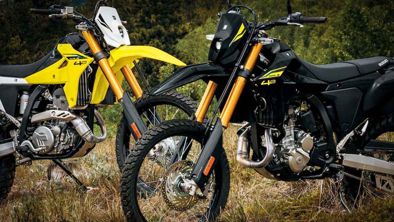 画像: ブランニューの漆黒！ スズキ「DR-Z4S/SM」2027年モデルが登場、SMには鉄灰【海外】 - webオートバイ