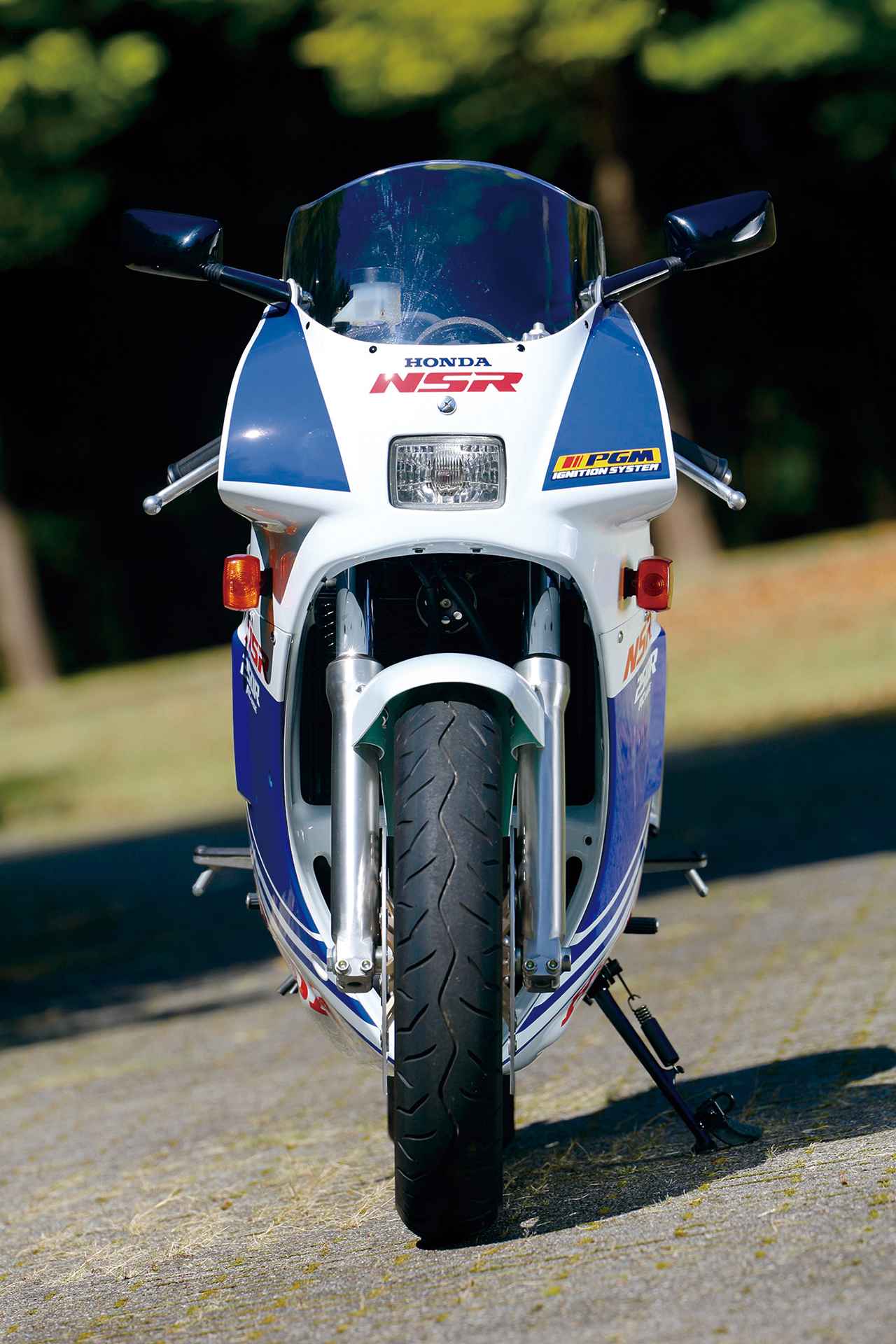画像 : 3番目の画像 - 【写真16枚】ホンダ「NSR250R（MC18前期）」（1988）詳細解説【ホンダNSR伝】 - webオートバイ