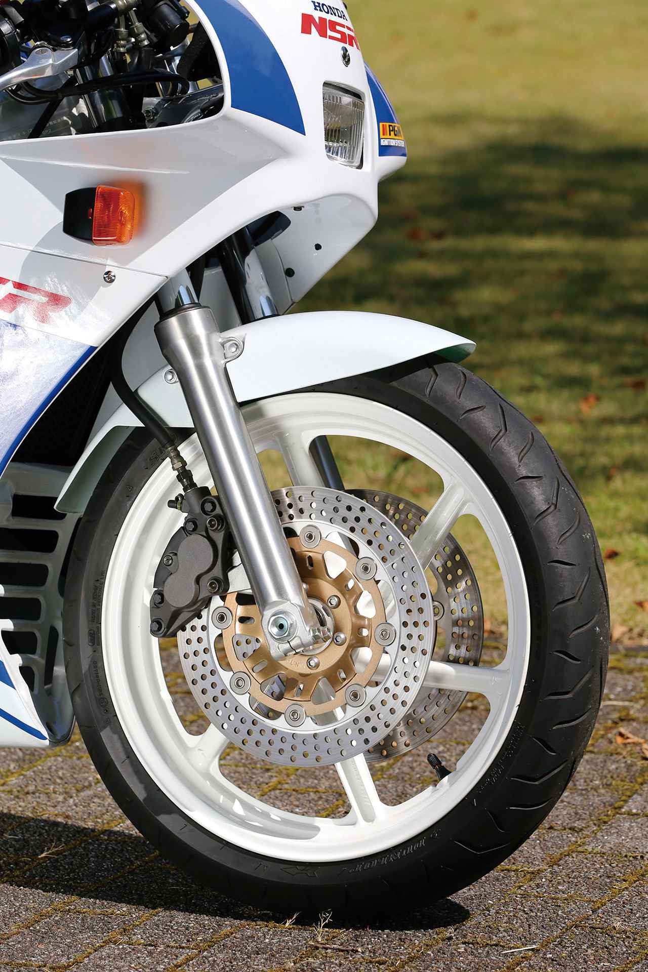 画像 : 15番目の画像 - 【写真16枚】ホンダ「NSR250R（MC18前期）」（1988）詳細解説【ホンダNSR伝】 - webオートバイ