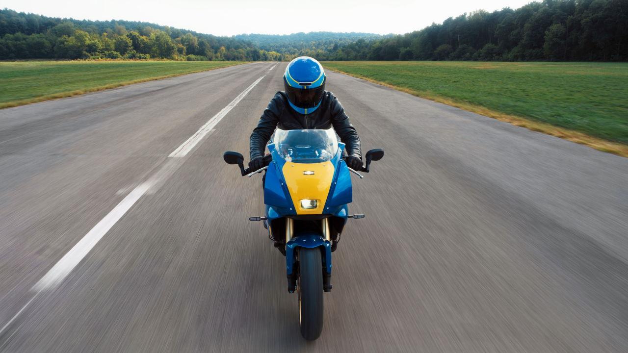 画像3: 来年はゴロワーズカラーだ!! フランスの英雄クリスチャン・サロンの伝説が甦るヤマハ「XSR900 GP」の新色“レジェンドブルー”が登場
