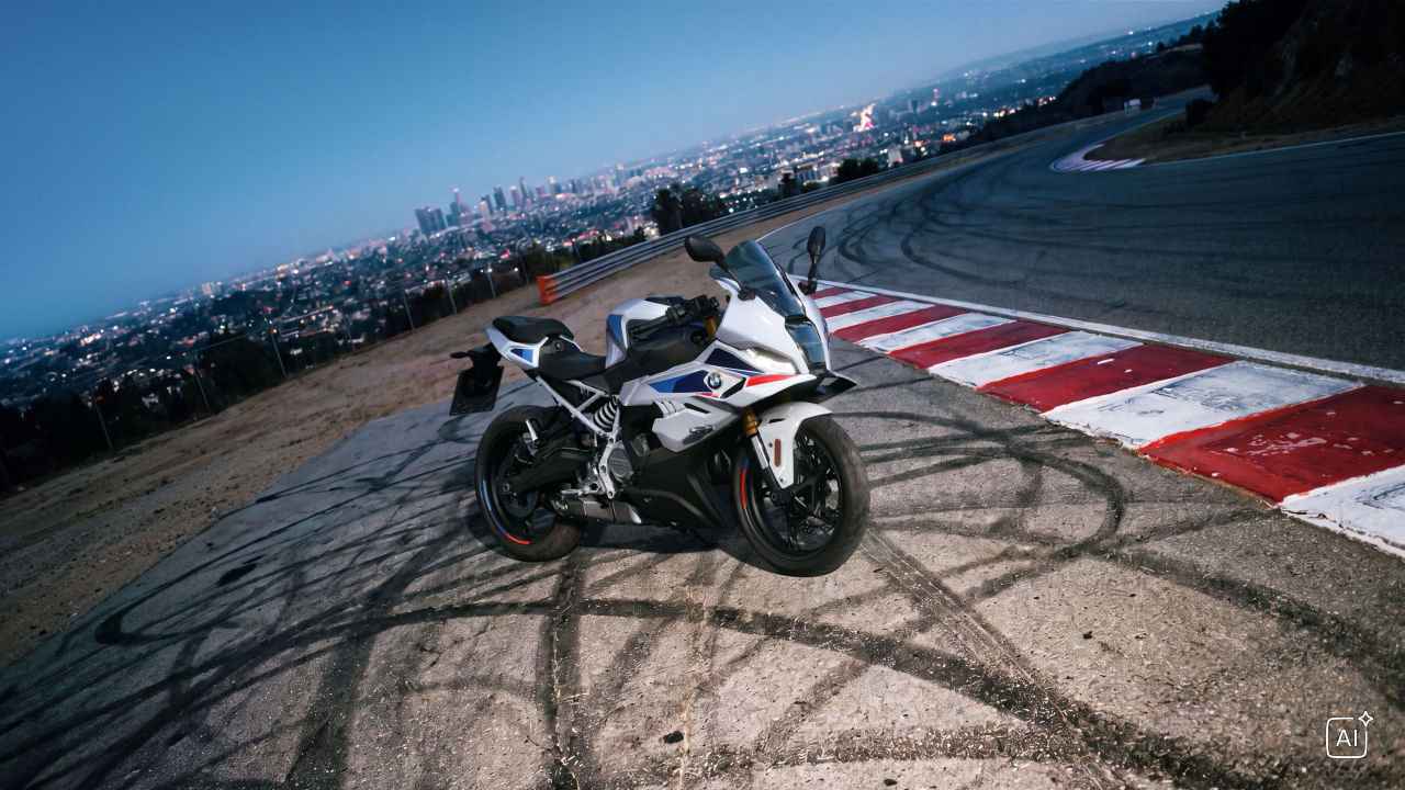 画像22: 第3の刺客はスーパースポーツ! F450GSとF450Rに続く2気筒ミドル・BMW「F450RR」はクラッチ操作を自動化するERCも設定