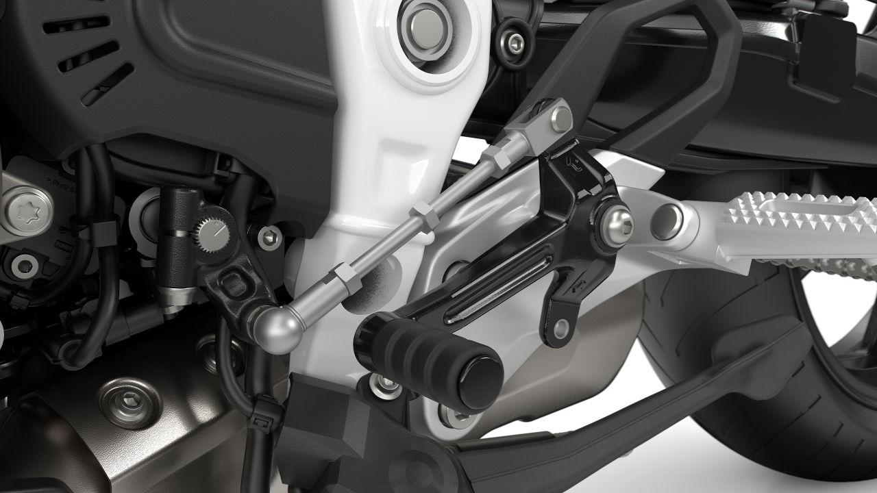 画像13: 第3の刺客はスーパースポーツ! F450GSとF450Rに続く2気筒ミドル・BMW「F450RR」はクラッチ操作を自動化するERCも設定