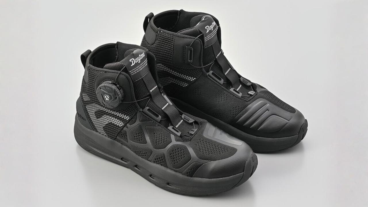画像: デイトナ「DS-504 S-AIRシューズ 」デイトナ史上最大という通気性で残暑の足元も快適に【Heritage&Legends】 - webオートバイ