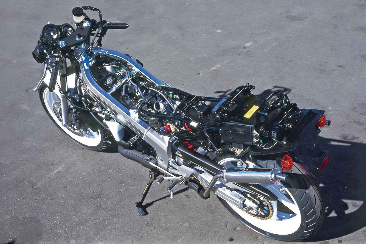 画像 : 2番目の画像 - 【写真19枚】ホンダ「NSR250R（MC18後期）」（1989） - webオートバイ