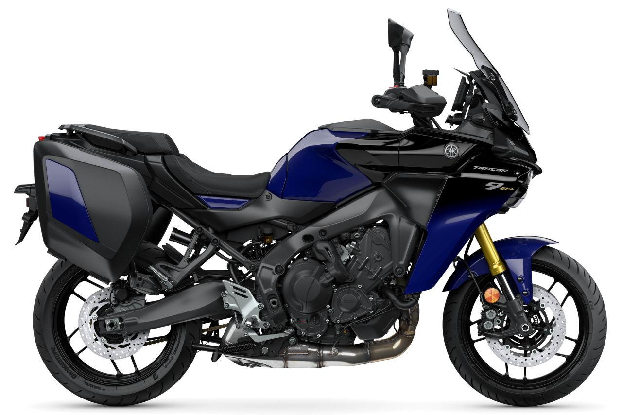 画像: YAMAHA TRACER 9 GT+ 2027年モデル(欧州仕様)Galaxy Blue 総排気量:890cc エンジン形式:水冷4ストDOHC4バルブ並列3気筒 シート高:845-860mm 車両重量:232kg