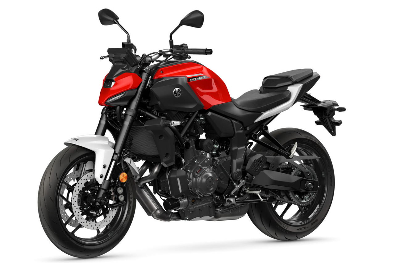 画像: YAMAHA MT-07 / Y-AMT 2027年モデル(欧州仕様) 総排気量:689cc エンジン形式:水冷4ストDOHC4バルブ並列2気筒 シート高:805mm 車両重量:183kg(Y-AMT=186kg)