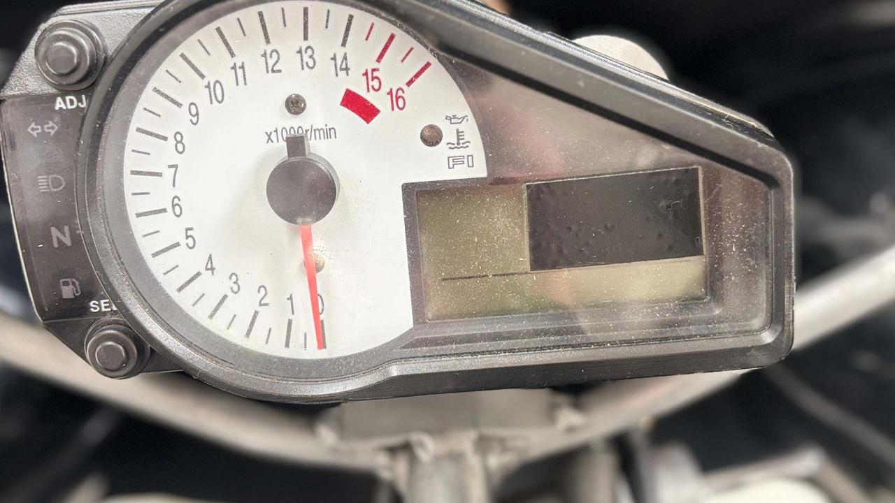 画像: クレイジーレース・マン島TT最速だったスズキ「GSX-R600」、1000ccに迫る“平均速度191km/h”を実現した、ほぼワークスマシンが出品 - webオートバイ