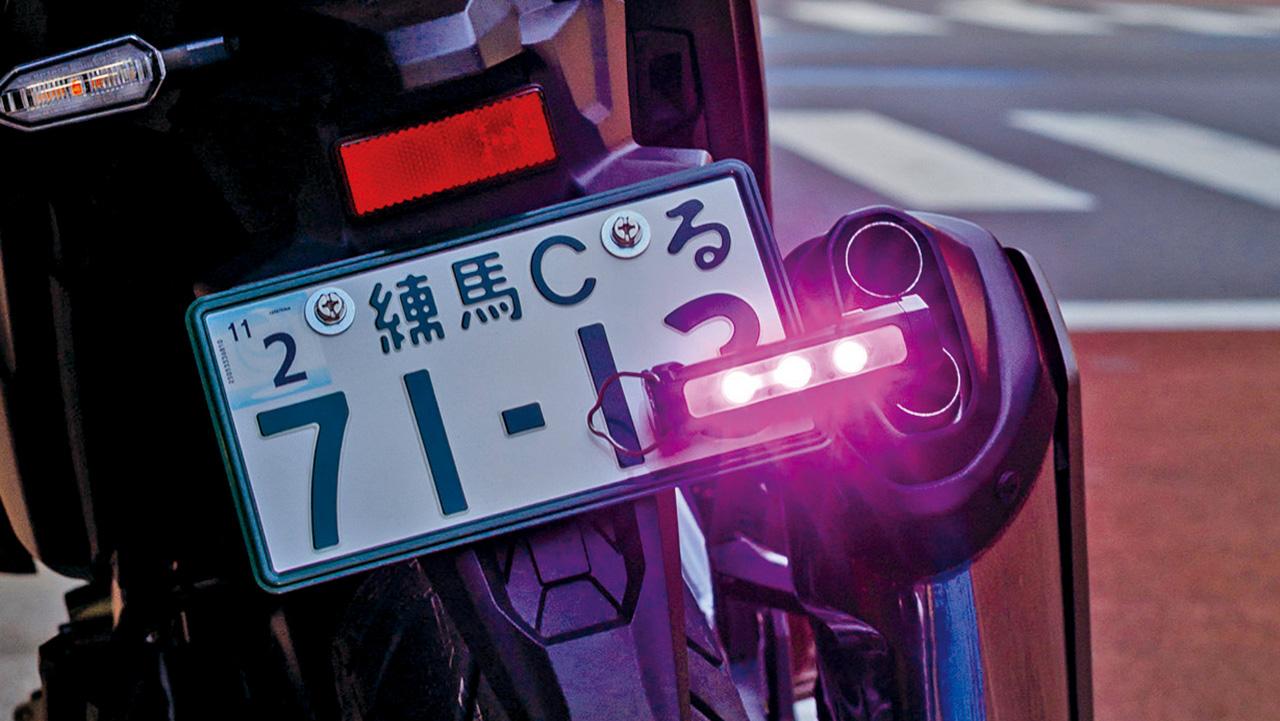 画像: デイトナ「FLEMAG LED停止表示灯」使用レビュー｜十分な光量を持ち、コンパクトなサイズも魅力 - webオートバイ