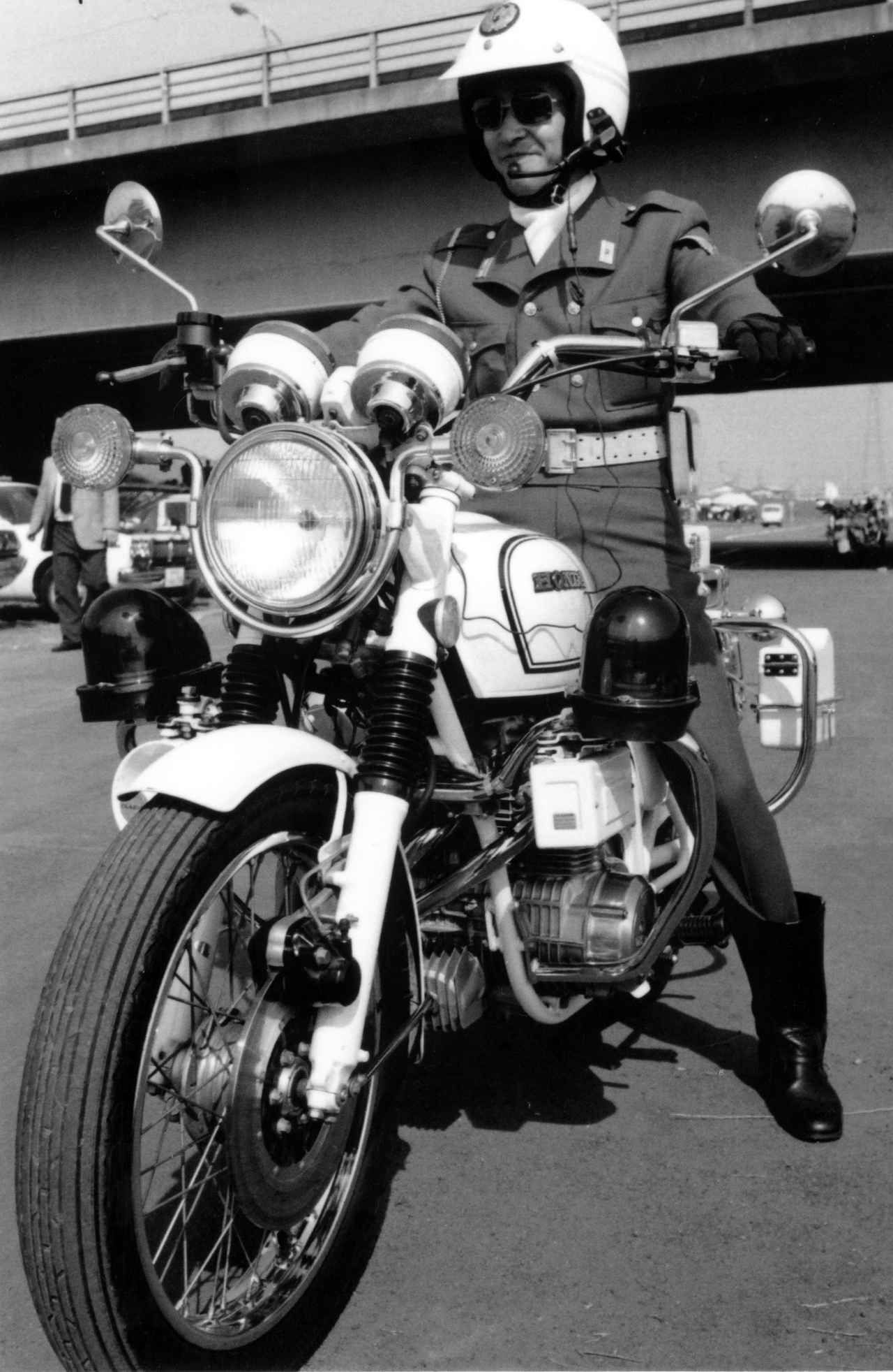 画像2: 作者・望月三起也先生が飛葉の相棒に選んだ、当時最先端のCB750FOUR