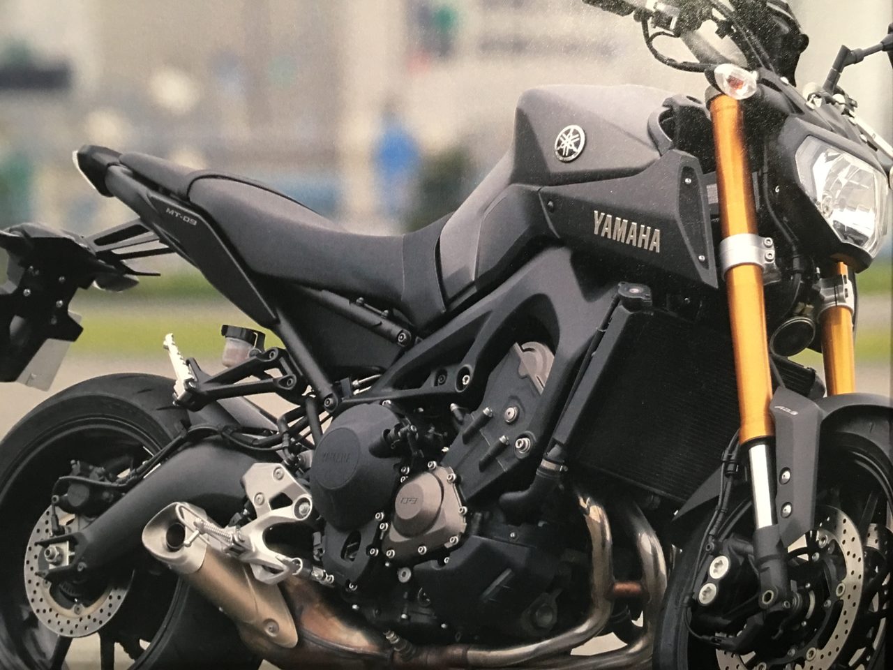 画像: YAMAHA MT-09/ABS 84万9960円/89万9640円(ABS) 水冷4スト DOHC 4バルブ並列3気筒・846cc・110PS/9000rpm・8.9kg-m/8500rpm