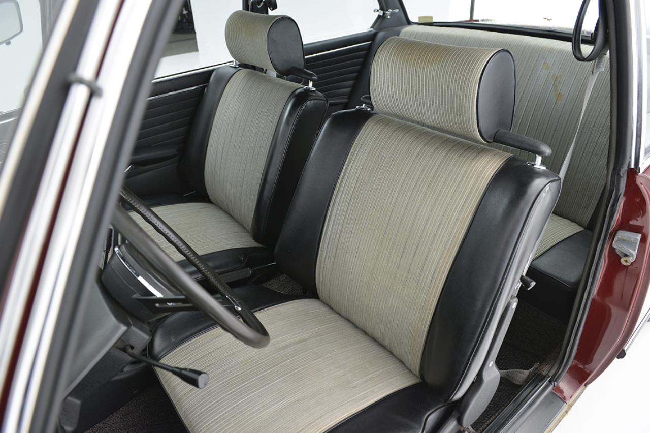 画像: すぐに必要なくてもパーツが出たら買っておくのだと言う。