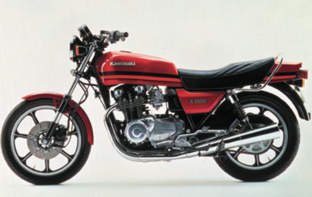 画像: Z1000Mk.IIの後継モデルとして 1980年に登場。スタイリングやメカニズムは Z1000Mk.IIから受け継がれたが、車体は高速走行時などの安定性を高めるためにフレームを一新。Z1系の空冷直4エンジンも大幅にリファインされ、扱いやすさを重視してCVキャブレターなどを採用。車体・エンジンともに大幅に完成度が高まっている。世界各地のレースでも活躍、E・ローソンが AMA スーパーバイクでチャンピオンになった記念モデル・ Z1000Rのベースにもなった。(©モーターマガジン社 / 東本昌平 RIDE 99)