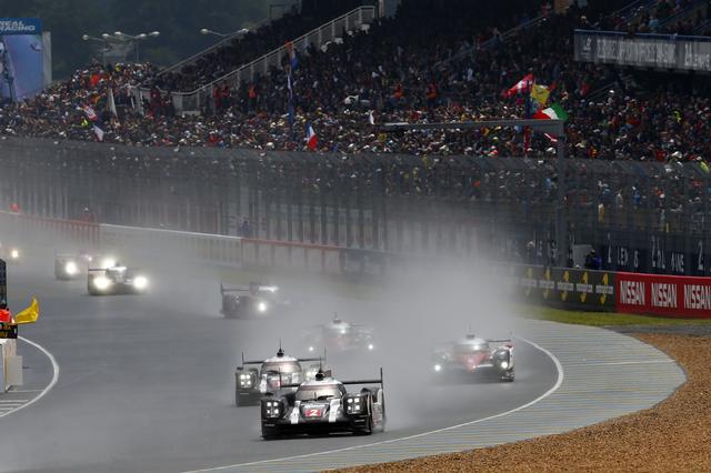 画像: レースはトヨタとポルシェは優勝争いを演じた。