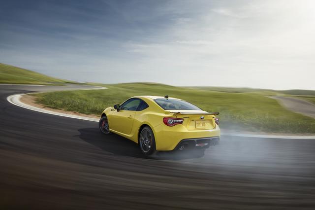 画像: 走りを極めた「GT Yellow Edition」。限定モノに弱いアナタは見ているだけで欲しくなる…?