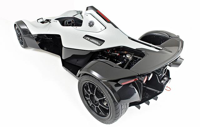 画像: オフィシャルサイトの画像から。後ろから見ても、やっぱりフォーミュラカーでしょ! bac-mono.com
