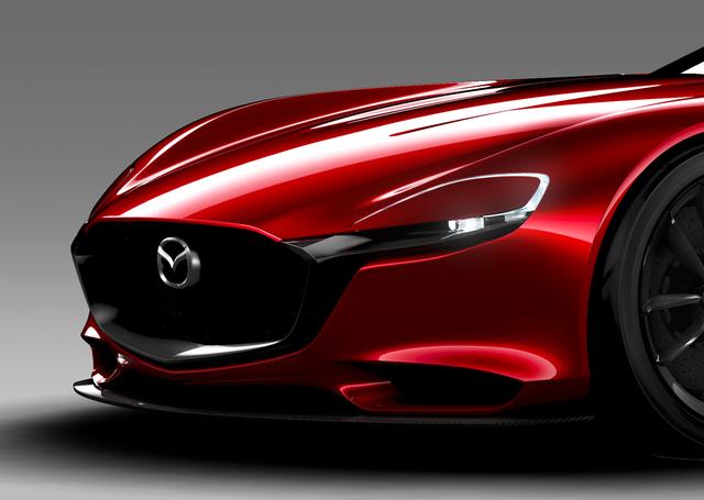 画像: コチラはRX-VISIONのグリルまわり。とくにヘッドランプとグリルの外枠の造形に注目です。