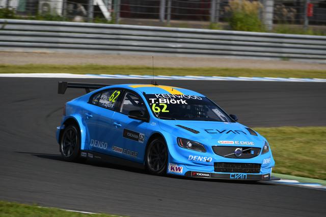 画像: S60ポールスターTC1:ベース車両 ボルボS60ポールスター4ドア、全長 4805mm、全長 1950mm、ホイールベース 2715mm、車重 1100kg、エンジン形式 直4DOHC直噴ターボ、排気量 1595cc、駆動方式 FF、トランスミッション Xトラック製6速シーケンシャル