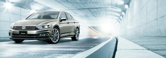 画像: パサート2.0TSI Rライン(タングステンシルバー)。価格は4,999,000円。