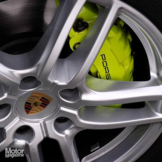 画像3: ポルシェ初のSUV