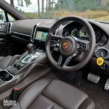 画像2: ポルシェ初のSUV