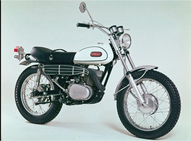 画像2: (日本のバイク遺産 -レーサーレプリカ年代記-©モーターマガジン社) www.motormagazine.co.jp