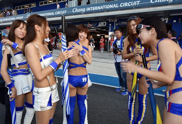 画像13: 微笑みの国へ祈りをこめて
【スーパーGT選手権 Rd07】タイ王国 ブリーラム戦