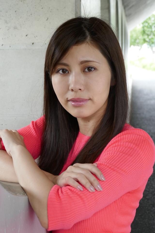 画像: ポートレート撮影テストの作例。人肌の再現性などで評価が高かったのはパナソニックLUMIX TX1でした。
