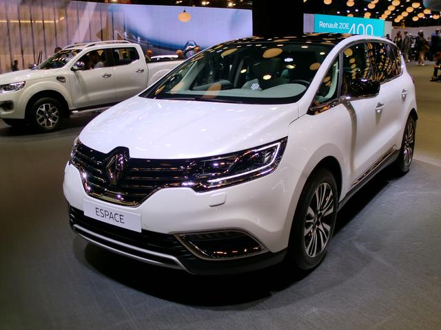 画像: ガソリンの1.6ℓ 直4ターボと1.6ℓの直4ディーゼルターボをラインナップ。