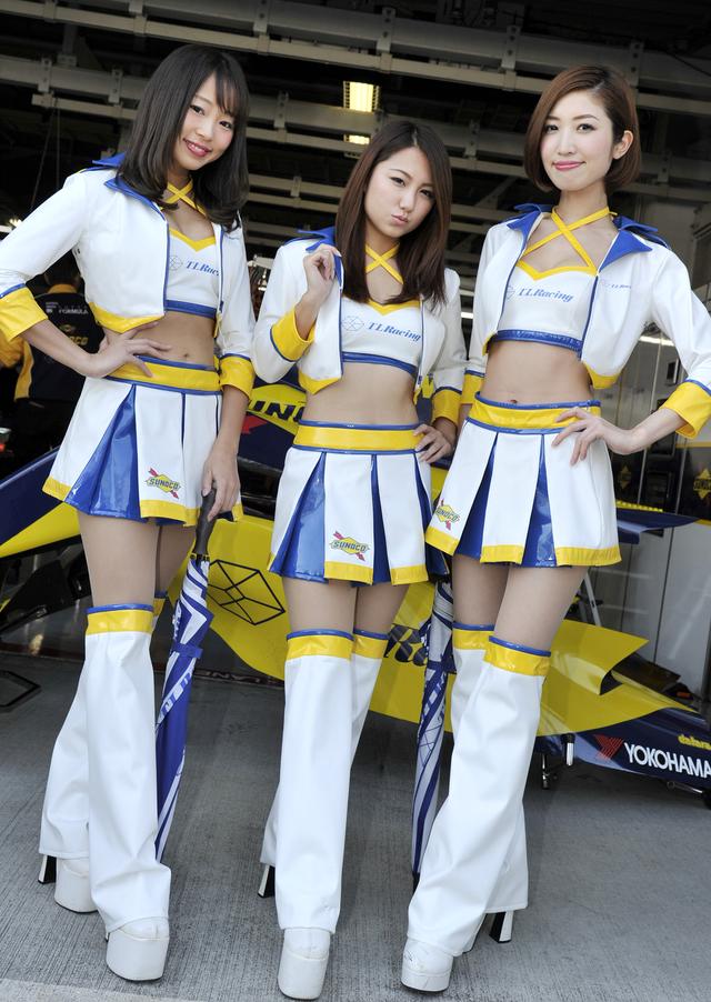 画像2: 乙女の笑顔と秋の空
【レースクイーングラフィティ(10)】スーパーフォーミュラ編