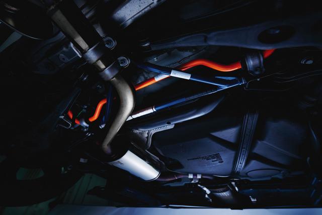 画像: トゥピボットストップトラス:高剛性のスチールパイプによって形成されるトラス構造。ボディダンパーと同時装着することでより効果的なパフォーマンスを発揮する。価格36,720円。