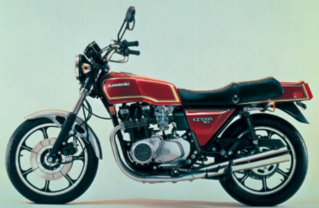 画像: ●空冷4ストDOHC4バルブ4気筒 ●1015cc ●93PS/8000rpm ●9.1kg-m/6500rpm ●245kg ●3.25-19・4.00-18 ●輸出車 ©オートバイ別冊付録 不朽の日本車102年史