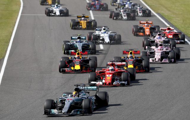 画像: 日本GP。優勝はルイス・ハミルトン。追うヴェッテルが後退しリタイアしたため、楽な展開となった。